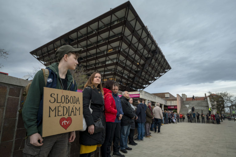 PROTEST: Čo? Ruky preč od RTVS!