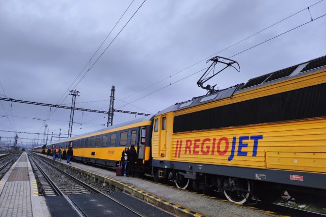 DOPRAVA: Prvý priamy vlak mezi EÚ a Ukrajinou