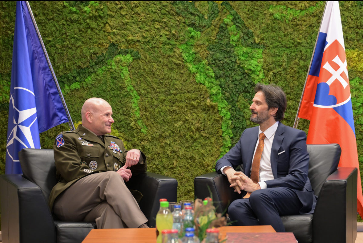 CAVOLI: Návšteva generála na Slovensku