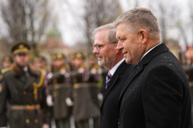 Robert Fico, Petr Fiala