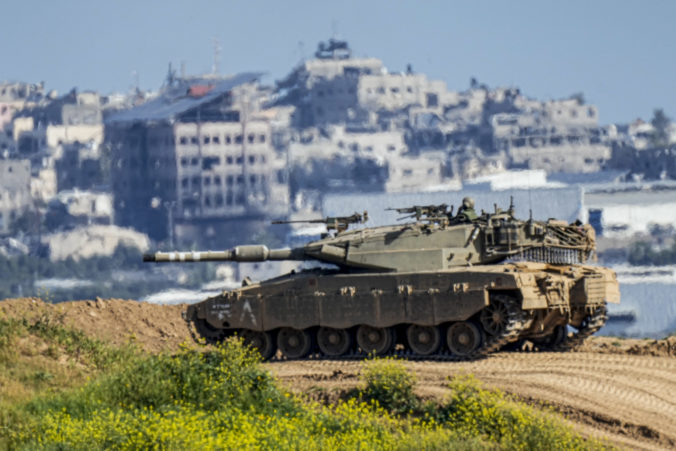 Izraelský vojak, tank