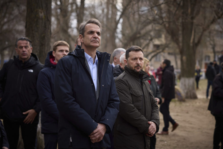 Zelensky, Kyriakos Mitsotakis, ruská raketa