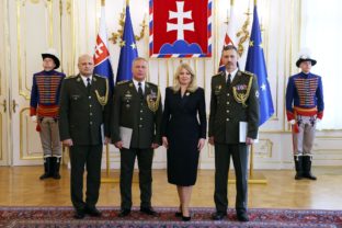 Vymenovanie a povýšenie dôstojníkov Ozbrojených síl Slovenskej republiky do generálskych hodností prezidentkou Zuzanou Čaputovou..jpg