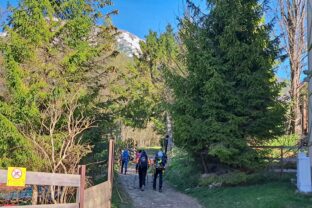 VYSOKÉ TATRY: Pamätná tabuľa na Alžbetu II.