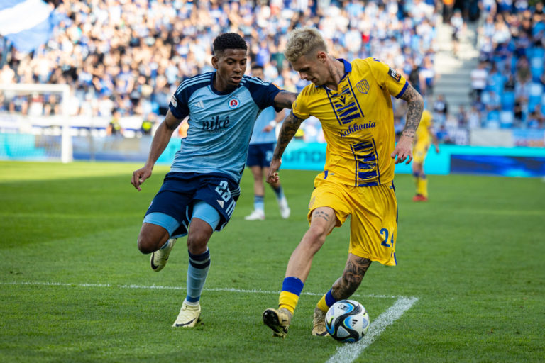 FUTBAL FL: Bratislava - Dunajská Streda