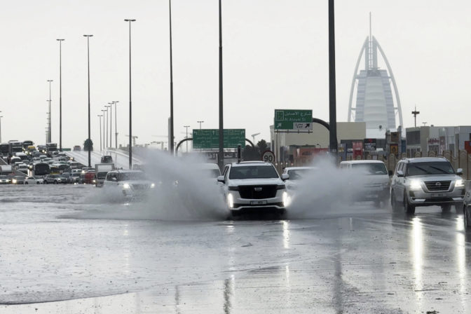 Záplavy v Dubaji