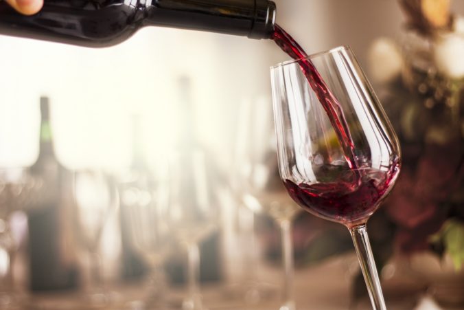 Červené víno a jeho vplyv na zdravie, predlžuje naozaj život?