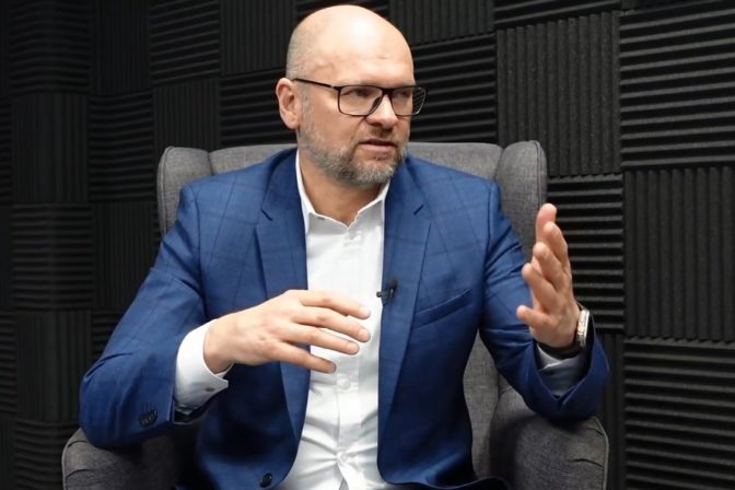 Richard Sulík počas rozhovoru pre agentúru SITA