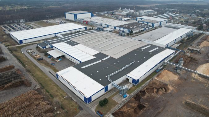 Nova fabrika ikea industry malacky.jpg