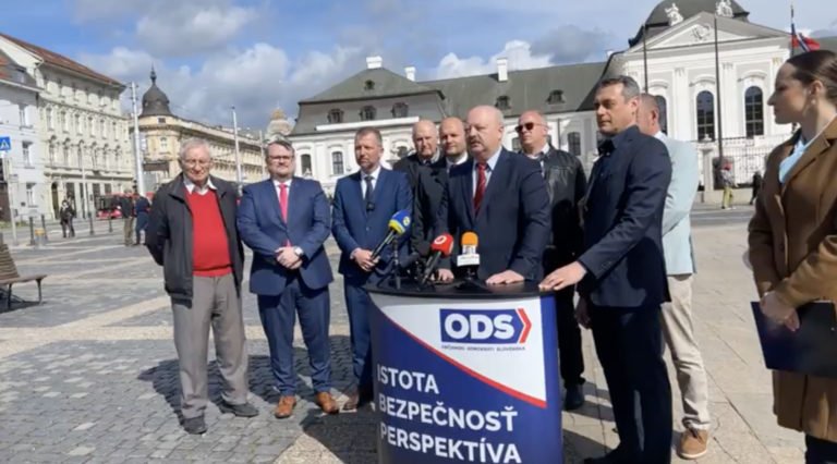 TB strán: Demokrati, Demokratická strana, Fórum, Modrí – ES, ODS - Občianski Demokrati Slovenska, Strana rómskej koalície