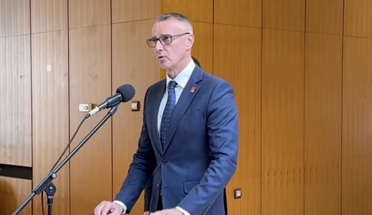 Minister investícií, regionálneho rozvoja a informatizácie Richard Raši (Hlas SD)
