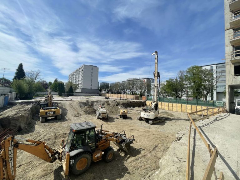 Green atrium T68, výstavba