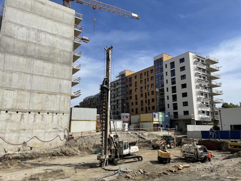 Green atrium T68, výstavba