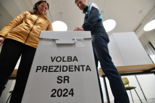 VOĽBY: Zatvorenie volebných miestností