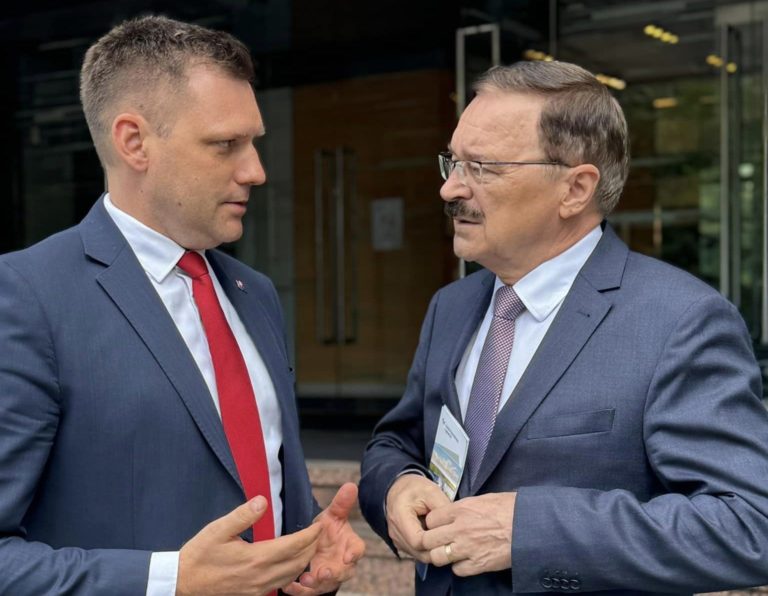 Tomáš Taraba, Csabo Lantos