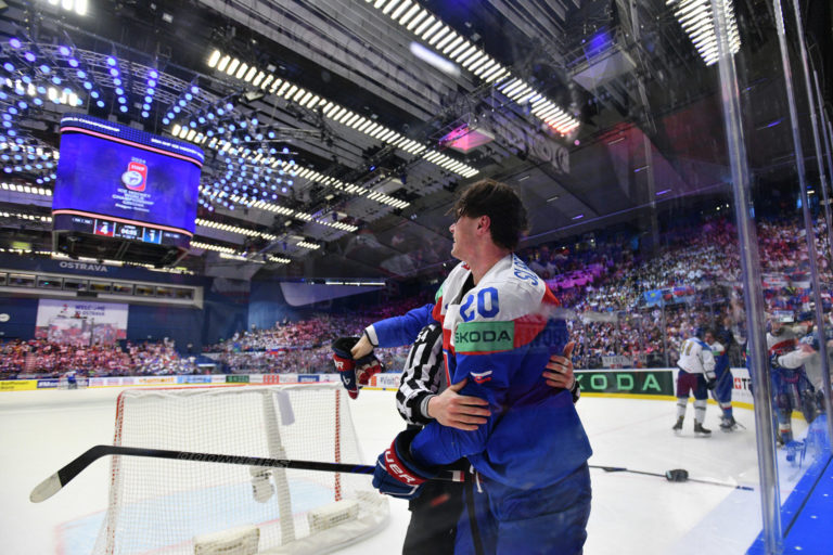 HOKEJ MS: Slovensko - Kazachstan
