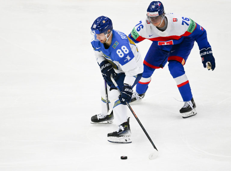 HOKEJ MS: Slovensko - Kazachstan