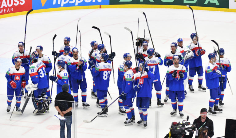 HOKEJ MS: Slovensko - Kazachstan