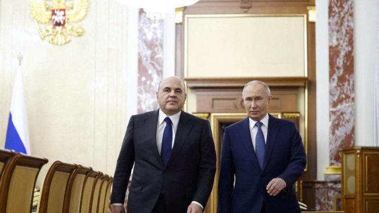 Vladimir Putin, Mikhail Mishustin