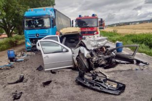 Dopravná nehoda  za obcou Rajčany