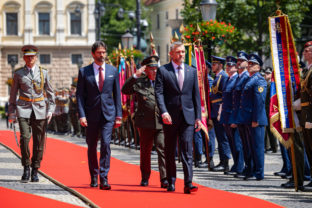 PREZIDENT: Prehliadka jednotiek Ozbrojených síl SR