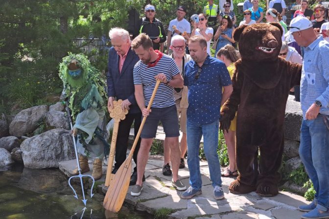 ŠTRBSKÉ PLESO: Letná sezóna a člnkovanie