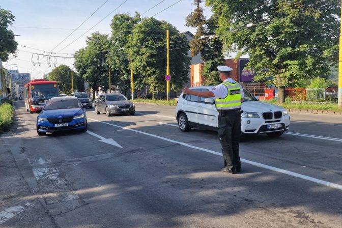 PREŠOV: Policajti koordinujú dopravu