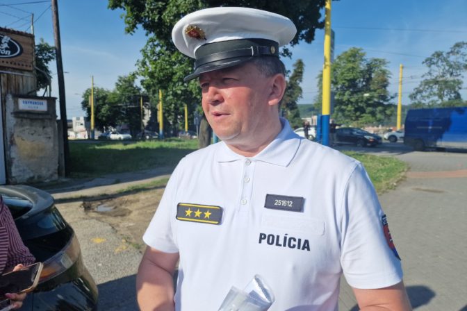 PREŠOV: Policajti koordinujú dopravu