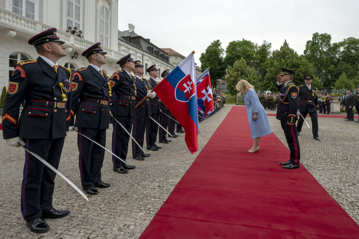 PREZIDENT: Záverečná prehliadka Čestnej stráže