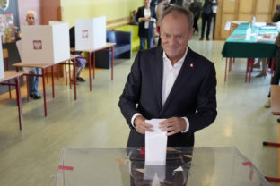 poľský premiér, Donald Tusk, eurovoľby 2024