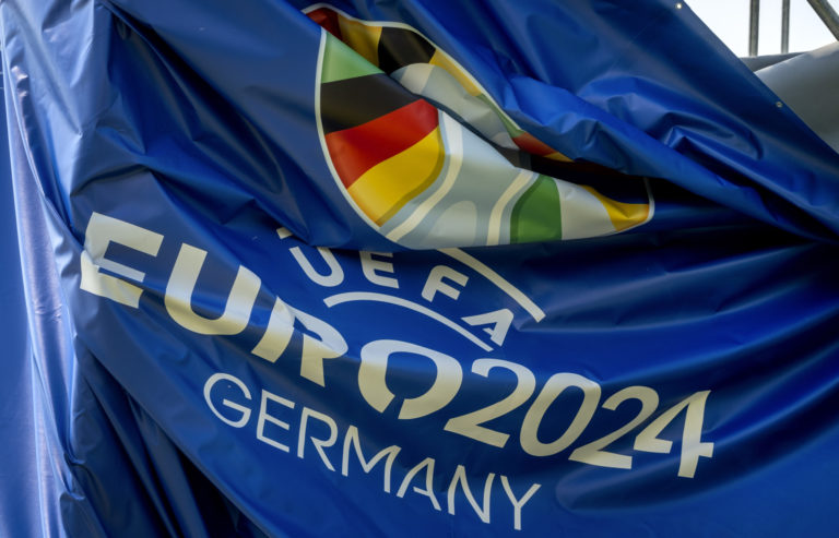 ME vo futbale 2024, vlajka