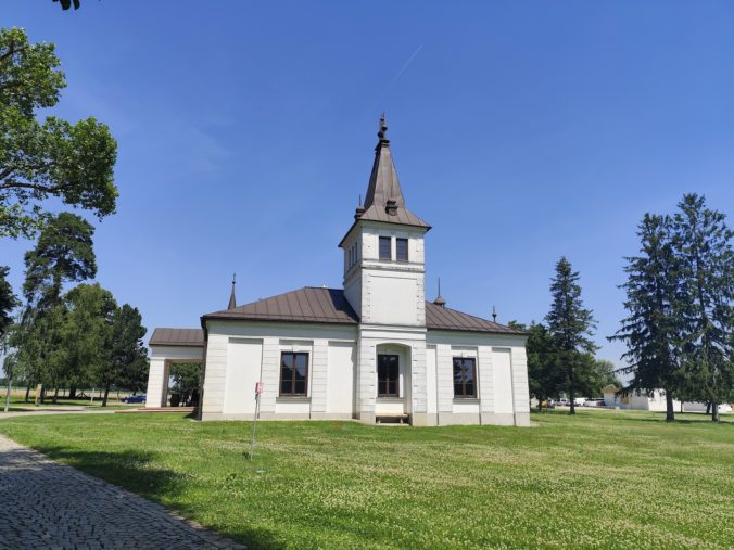 Znovuzrodený kaštieľ Château Rúbaň.