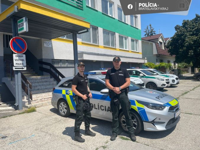 Polícia