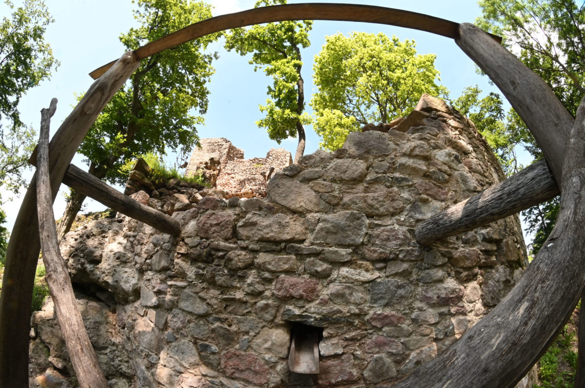 RUSKÁ NOVÁ VES: Zbojnícky hrad