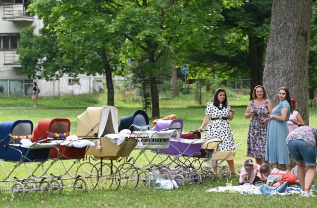 Trenčianske Teplice sa opäť stanú dejiskom návratu do čias elegancie a historických kočíkov – FOTO