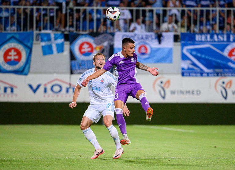 FUTBAL NL: Komárno  Bratislava