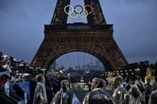 Otvárací ceremoniál olympiády v Paríži.