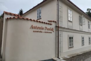 Expozícia rodného domu Antonína Dvořáka v Nelahozevsi (foto)