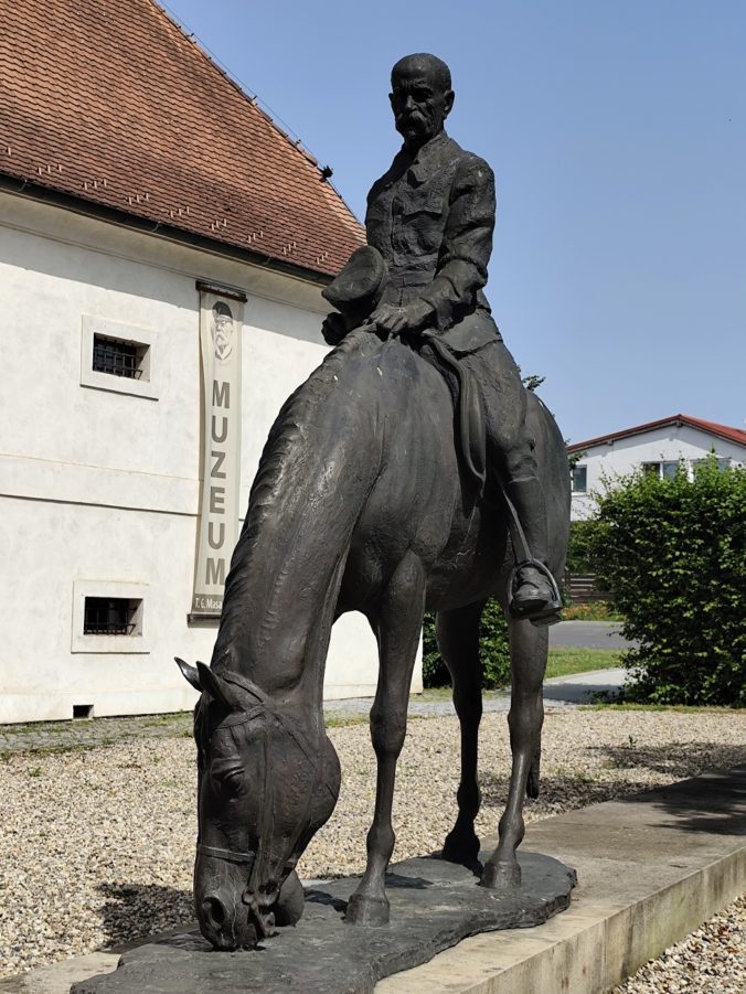 Zámok Lány - Múzeum T. G. Masaryka v Lánoch.