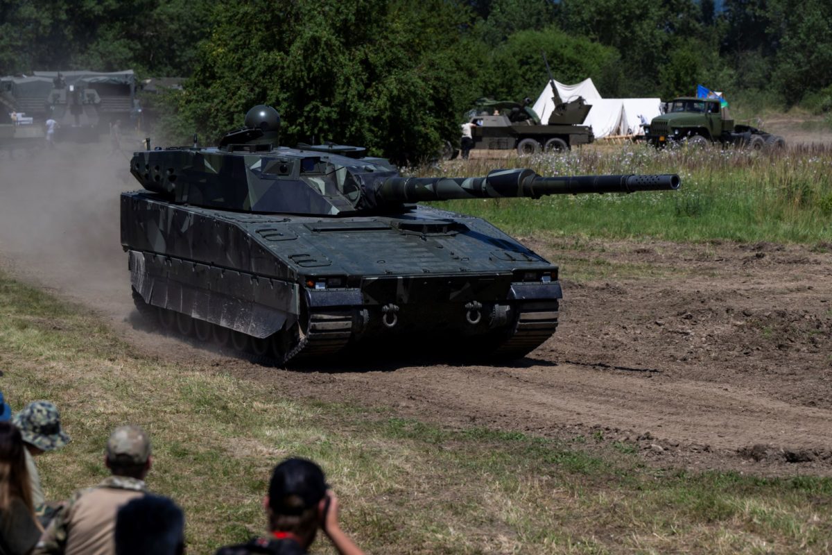 Ľahký tank CV90120