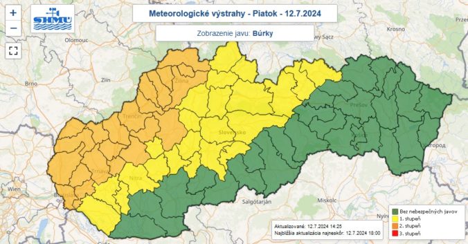 Varovanie prvého a druhého stupňa pred búrkami na piatok 12. júla 2024