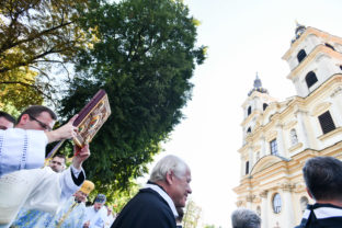 Šaštín Stráže, kňazi