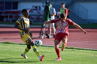 FUTBAL NL: Banská Bystrica - Dunajská Streda