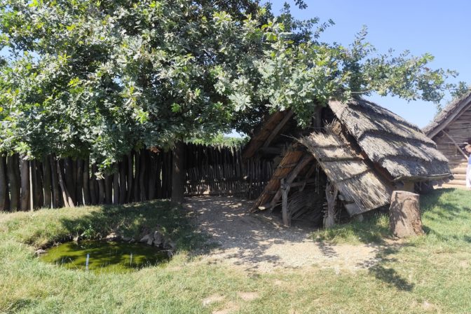 Archeoskanzen Modrá a Klenotnica Veľkej Moravy