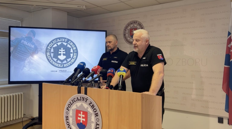 Tlačovej beseda prezidenta Policajného zboru Ľubomíra Soláka