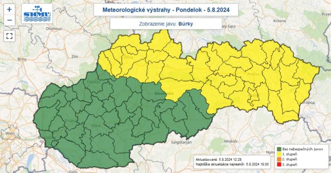 Zaktualizovaná výstraha prvého stupňa pred búrkami na pondelok 5. augusta 2024.