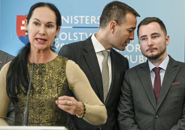 ŠKOLSTVO: Bezpečnosť na školách