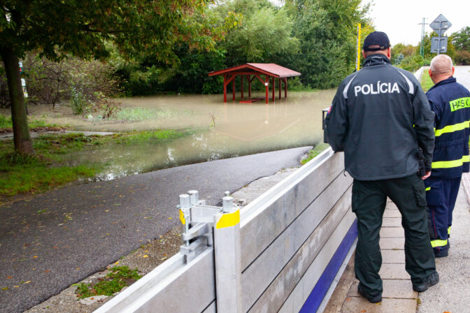 POČASIE: Povodňová situácia v Devínskej Novej Vsi