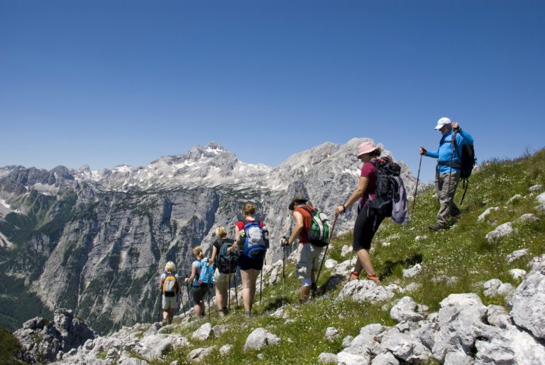 Dobrodružné aktivity v Európe: Od paddleboardingu v Nórsku po jazdu na koni v Albánsku