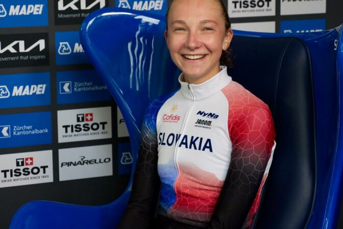 Viktória Chladoňová